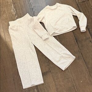 Yogalicious Light Gray Kids Lounge Set size 7/8